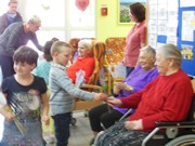 Návštěva  Domova důchodců Luštěnice